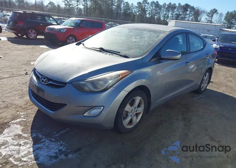 2013 Hyundai Elantra Gls/Limited z USA, uszkodzony, nr VIN KMHDH4AE3DU559497